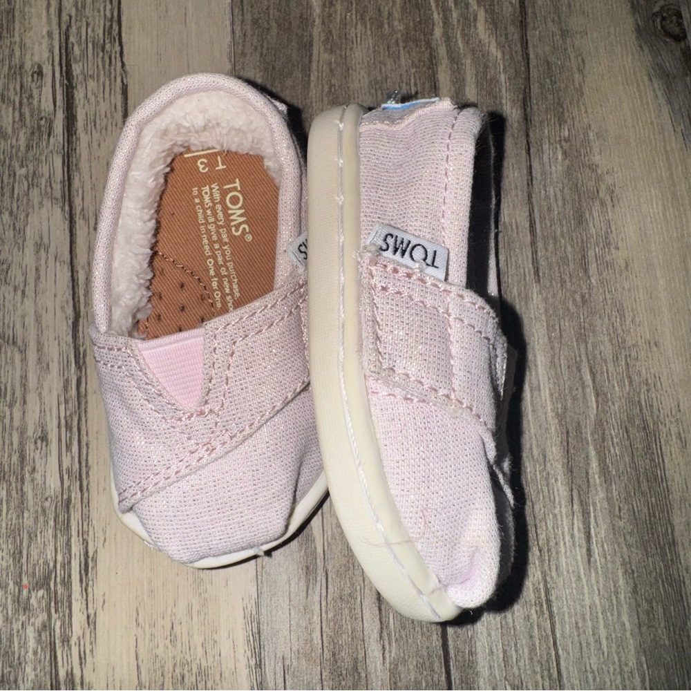 TOMS Light Pink Baby Shimmer Shoes - Picture 3 of 11